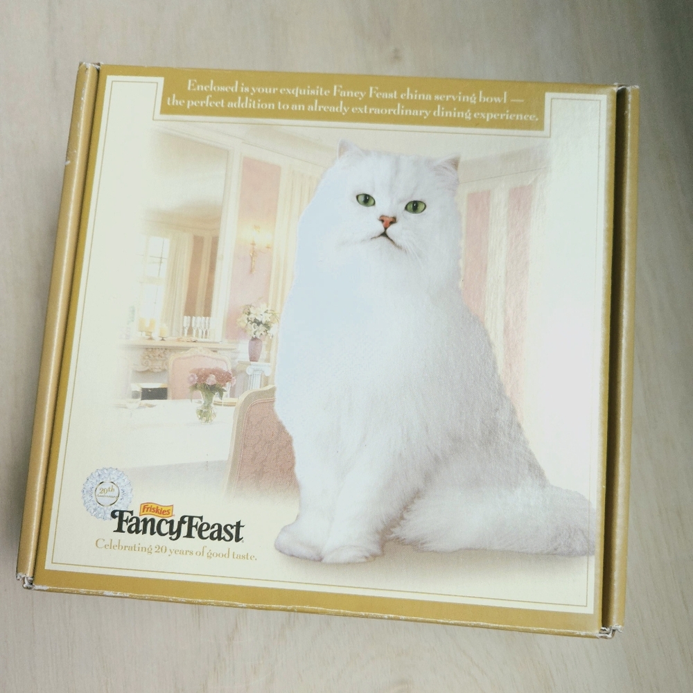 Fancy Feast 20th Anniversary China Cat Serving Bowl Pickard USA Ivory Silver